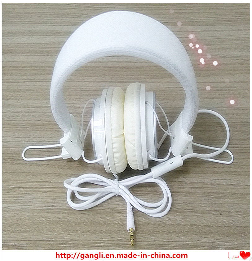 Perfection Quality Mobile Phone Universal Earphone Headset Microphone Speaker