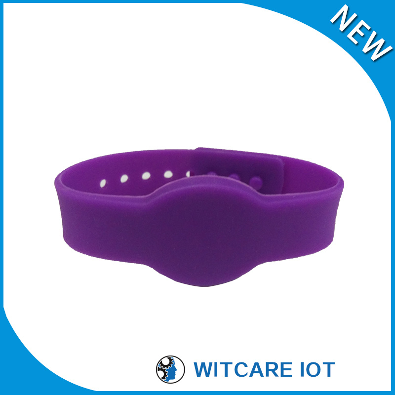 Water Resistance 125kHz Lf RFID Bracelet for Swimming Pool