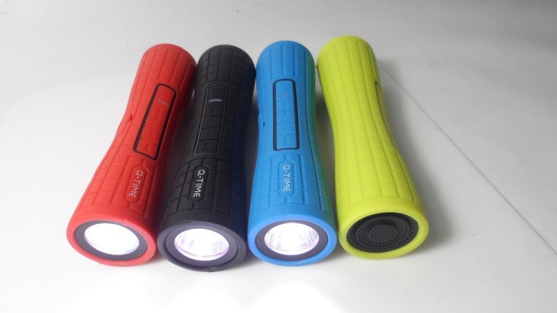 Outdoor Wireless Speaker with Flashlight