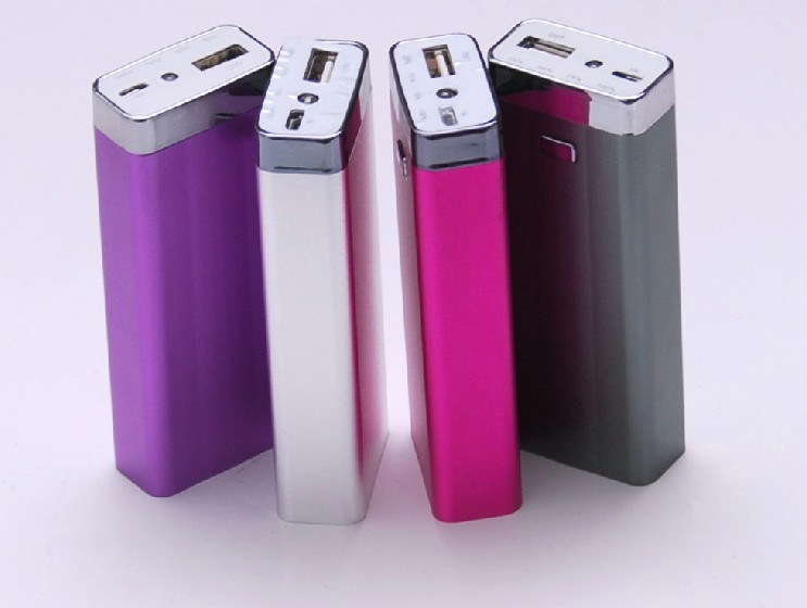 4000mAh Metal Power Bank with CE RoHS FCC (WY-PB67)