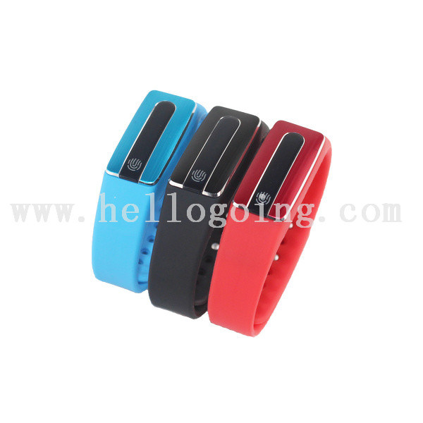 New Arrived Intelligent Smart Bracelet for Kids GPS Tracker Bracelet