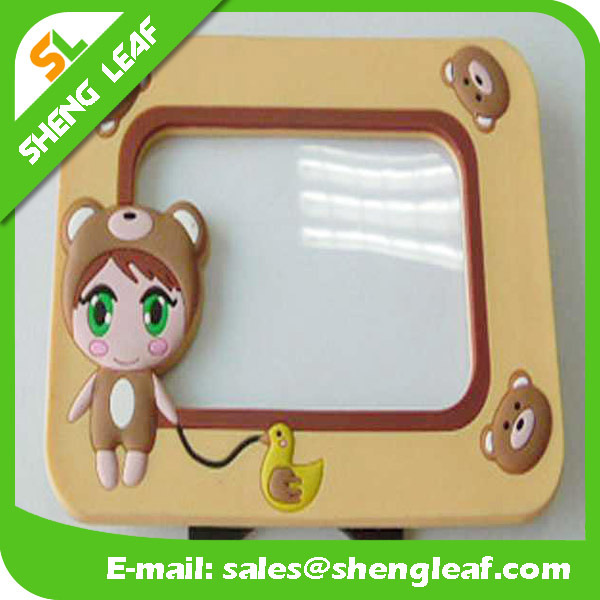 Rubber Decorative Photo Frame for Promotion Items (SLF-PF028)