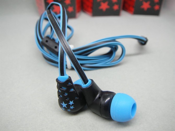 New Beatiful Portable Earphone