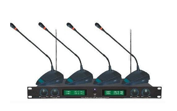 Professional Cordless Microphone UHF Microphone