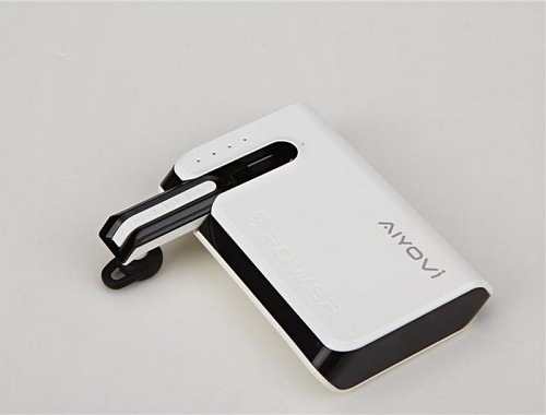 High-Tech Gadget - Bluetooth Headset Portable Power Bank 7800mAh