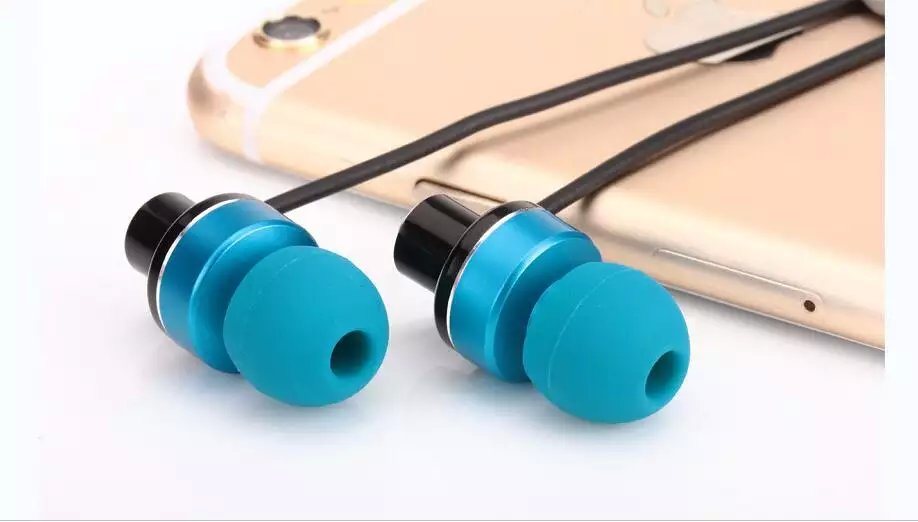 Earphone for iPhone