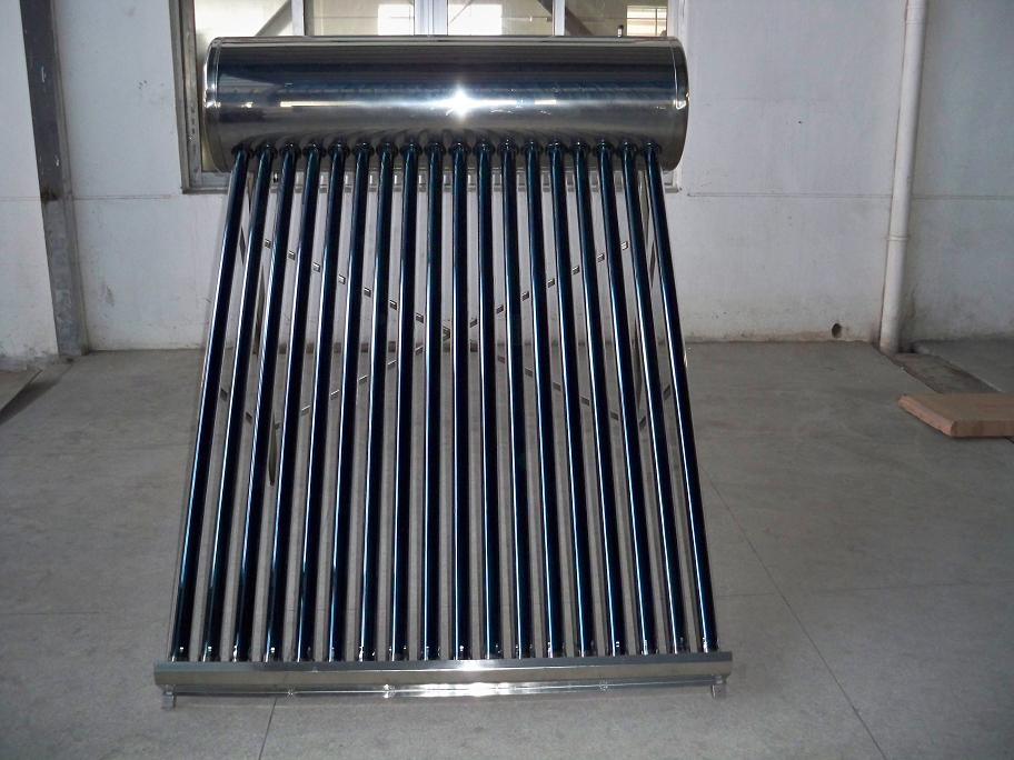 Green Energy Solar Water Heater in Turkery