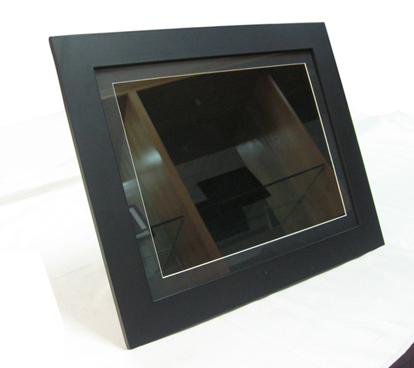 15 Inch Wooden Digital Photo Frame