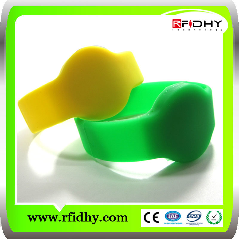 Lf/Hf/UHF RFID Wristband Swimming Pool Bracelet