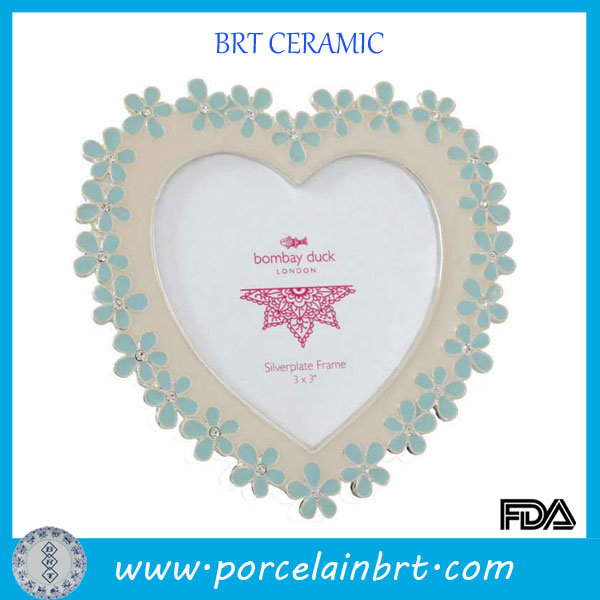 Flower Borders Heart-Shaped Love Photo Frame