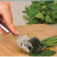 Hot Sale Convenient Herb Mincer Grater