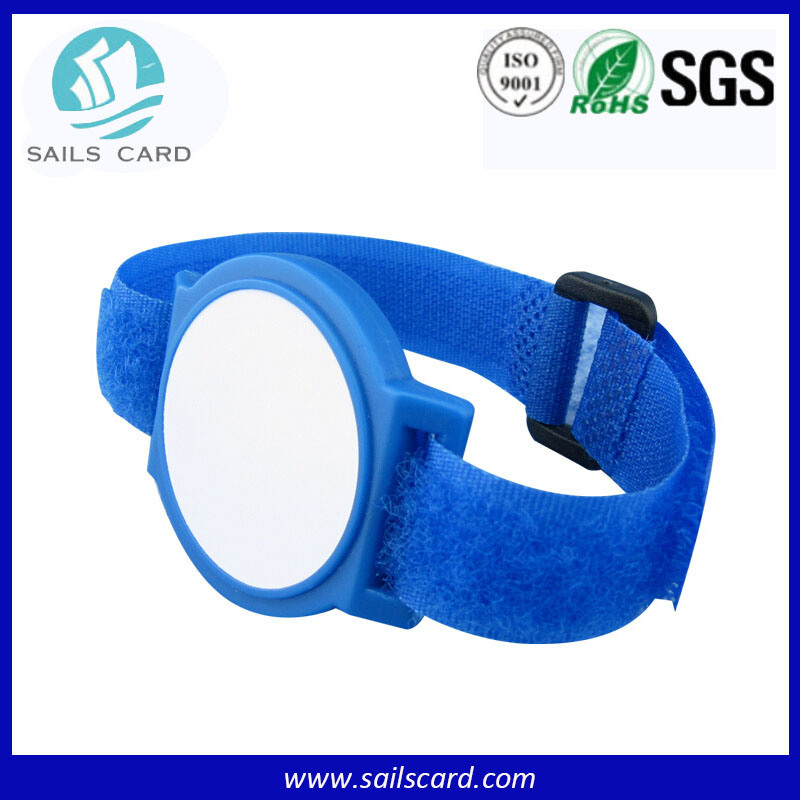 Long Distance Reading 2.4GHz Active RFID Bracelet