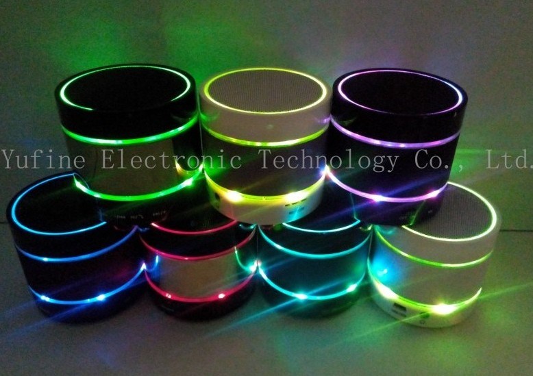 Supply LED Flash Light Bluetooth Speaker, S09 Wireless Bluetooth Speaker, Hot Selling Mini Bluetooth Speaker, Three LED Light Bass Sound Mini Speaker