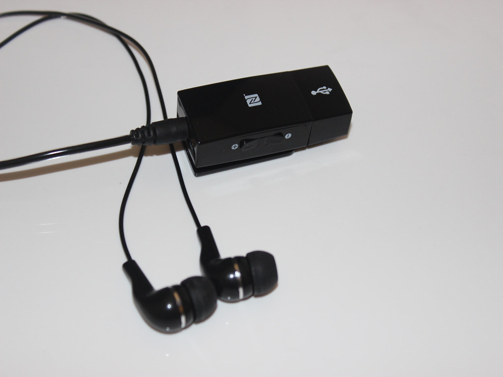 Stereo Bluetooth Receiver for Mobile Phone