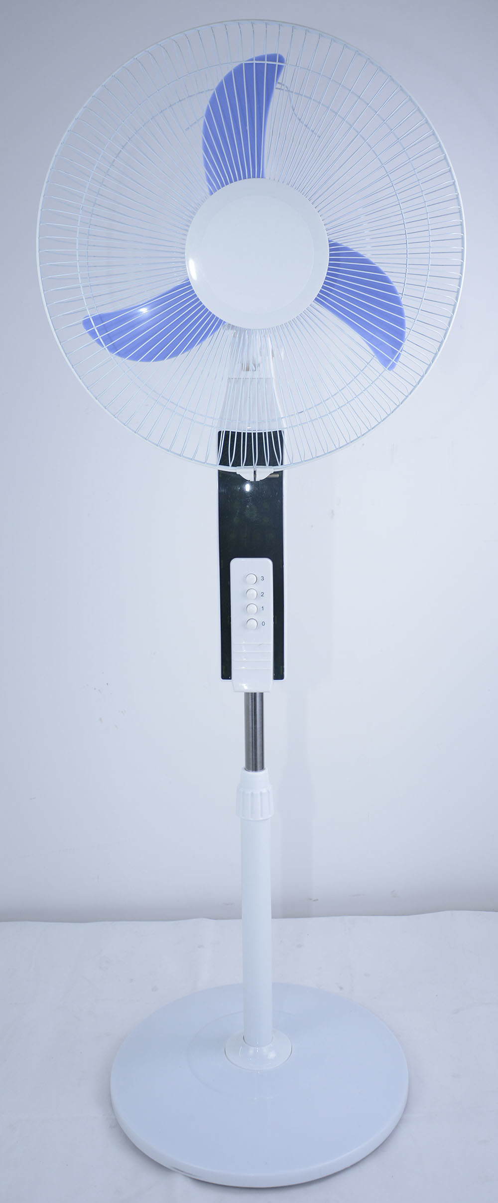 16 Inches DC12V-Stand Fan