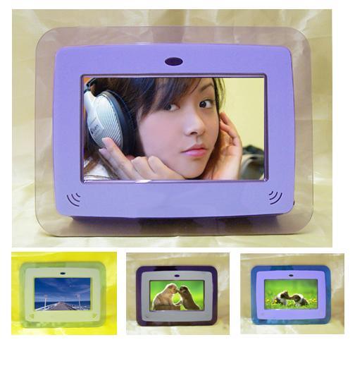 Digital Photo Frame MT-DPF-701