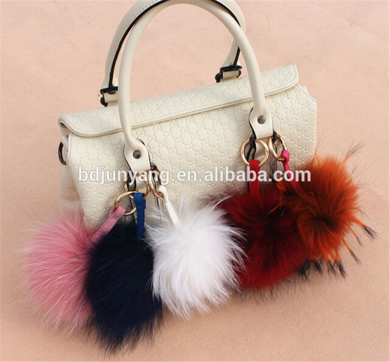 Trendy Raccoon Fur POM POM Keychain Fur Ball Pendant Decoration