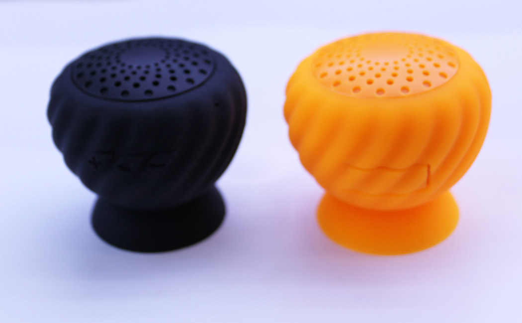 Rechargeable Mini Wireless Waterproof Bluetooth Speaker with Hands Free Function