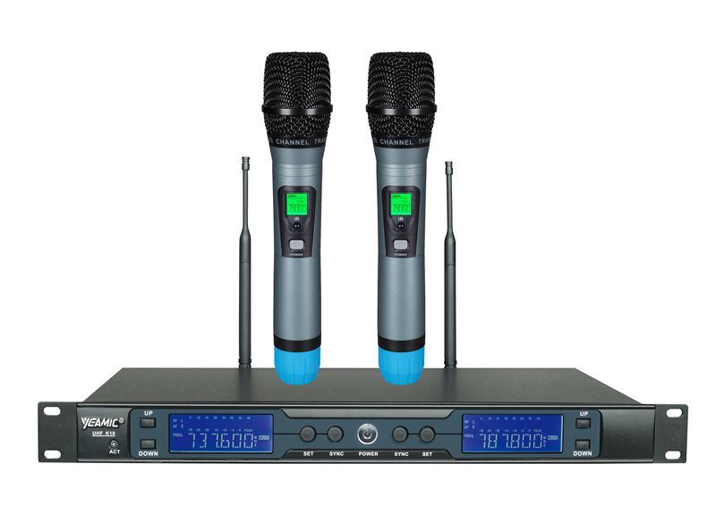 UHF 700-800MHz Wireless Microphone, 100m Operation Distance with High-Quality Stability&Receiving Sensitivity